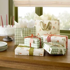Mushroom And Gingham Gift Bag Set Green/White - Hearth & Hand™ With Magnolia